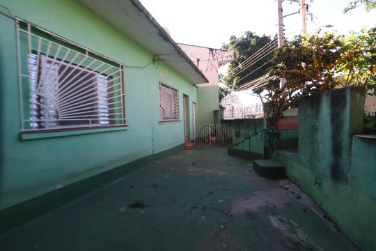 Garagem de casa à venda com 2 quartos, 308m² em Quinta da Paineira, São Paulo