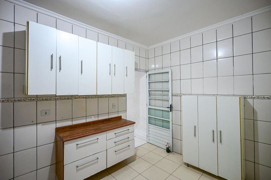 Cozinha de casa para alugar com 2 quartos, 50m² em Parque das Cigarreiras, Taboão da Serra