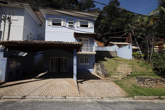 Garagem de casa de condomínio para alugar com 4 quartos, 250m² em Vila Santos, São Paulo