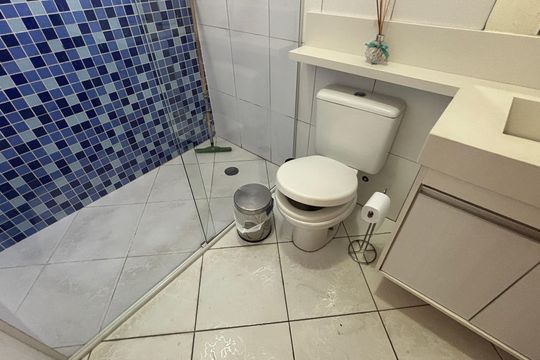 Banheiro de apartamento à venda com 2 quartos, 134m² em Utinga, Santo André
