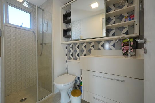 Banheiro de apartamento para alugar com 2 quartos, 51m² em Vila Carioca, São Paulo
