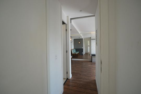 Corredor de apartamento para alugar com 2 quartos, 51m² em Vila Carioca, São Paulo