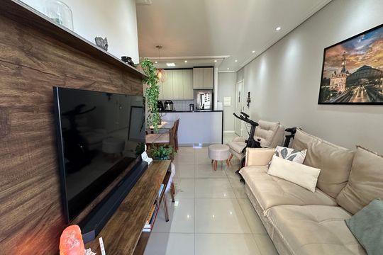 Sala de apartamento à venda com 3 quartos, 71m² em Nucleo Residencial Celia Mota, Barueri