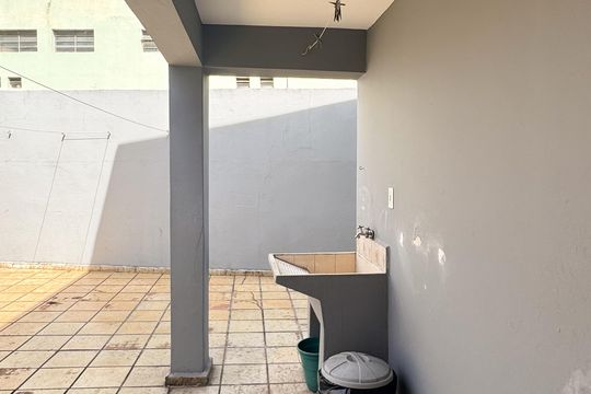 Área de Serviço de casa à venda com 3 quartos, 121m² em Vila Alves Dias, São Bernardo do Campo