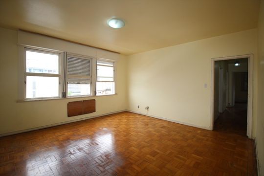 Sala de apartamento à venda com 3 quartos, 118m² em Bom Fim, Porto Alegre