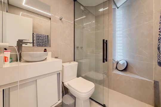 Banheiro Social de apartamento para alugar com 3 quartos, 96m² em Vila Mariana, São Paulo