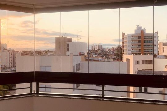Varanda de apartamento para alugar com 2 quartos, 87m² em Canto, Florianópolis