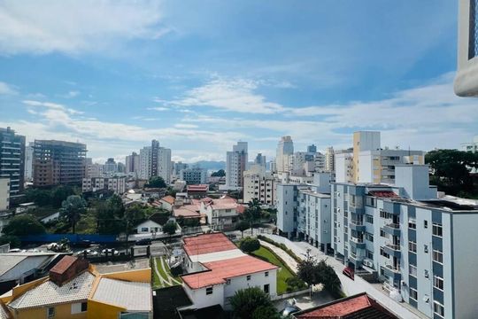 Apartamento para alugar com 2 quartos, 87m² em Canto, Florianópolis
