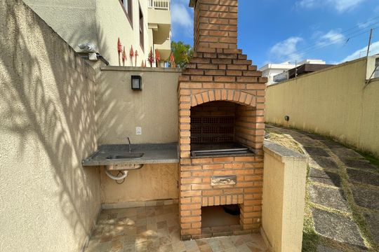 Área comum - Churrasqueira de apartamento para alugar com 2 quartos, 49m² em Outeiro de Passárgada, Cotia