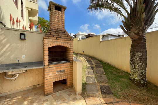 Área comum - Churrasqueira de apartamento para alugar com 2 quartos, 49m² em Outeiro de Passárgada, Cotia
