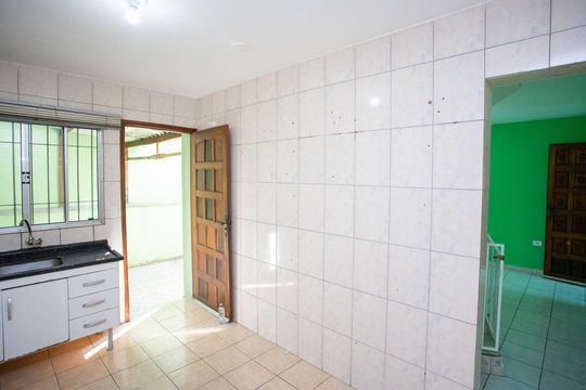 Cozinha de casa para alugar com 2 quartos, 60m² em Campanário, Diadema