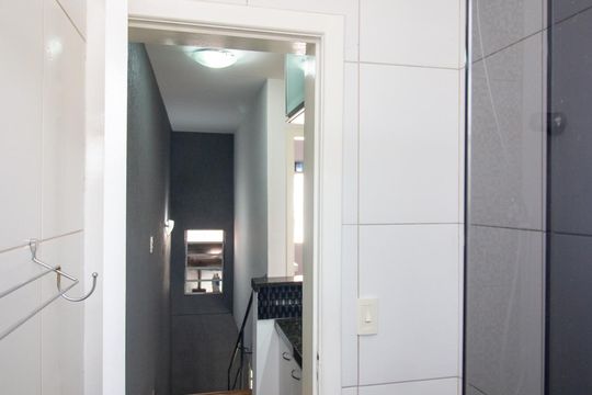 Banheiro Social de casa de condomínio à venda com 2 quartos, 110m² em Arvoredo Ii, Contagem