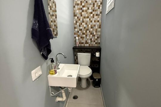 Banheiro de apartamento à venda com 2 quartos, 100m² em Vila Vilma, Santo André