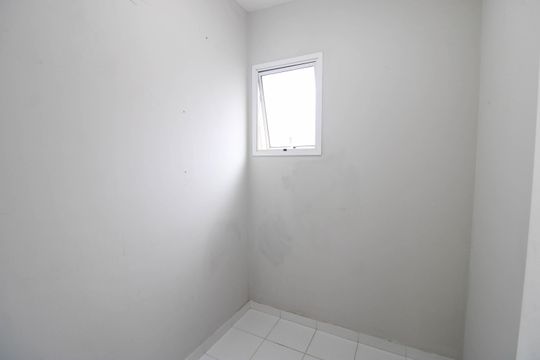 Quarto de Serviço de apartamento à venda com 5 quartos, 223m² em Vila Morumbi, São Paulo
