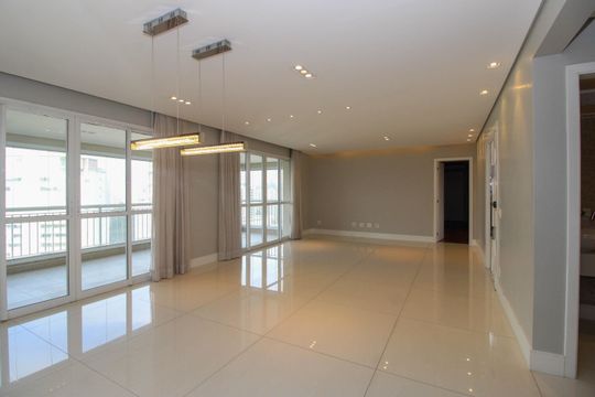 Apartamento à venda com 5 quartos, 223m² em Vila Morumbi, São Paulo