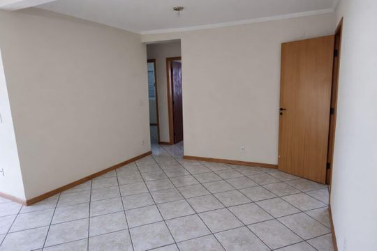 Sala de apartamento para alugar com 3 quartos, 91m² em Pantanal, Florianópolis