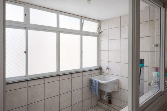 Área de serviço de apartamento para alugar com 3 quartos, 91m² em Pantanal, Florianópolis