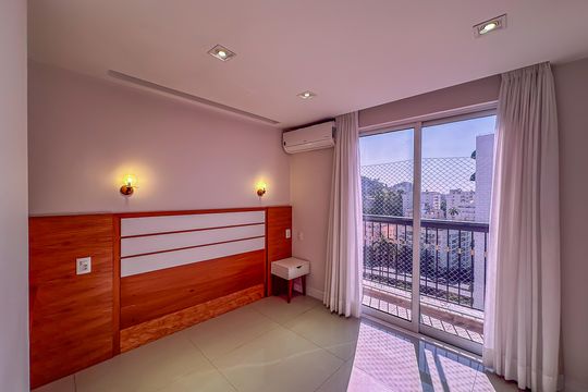 Apartamento para alugar com 2 quartos, 122m² em Laranjeiras, Rio de Janeiro