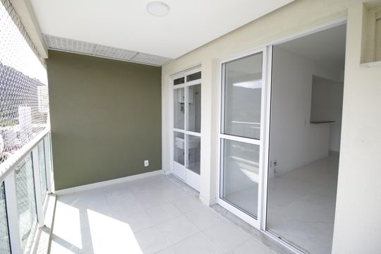 Varanda da Sala de apartamento à venda com 3 quartos, 74m² em Jacarepaguá, Rio de Janeiro