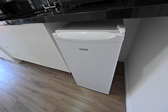 Cozinha de kitnet/studio à venda com 1 quarto, 27m² em Mirandópolis, São Paulo