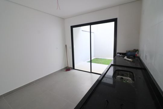 Cozinha de casa à venda com 3 quartos, 141m² em Bela Vista, Osasco