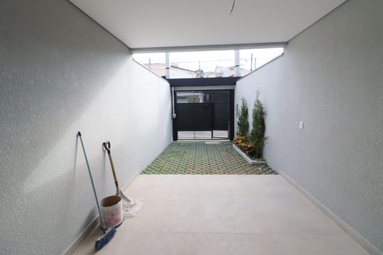 Garagem de casa à venda com 3 quartos, 141m² em Bela Vista, Osasco