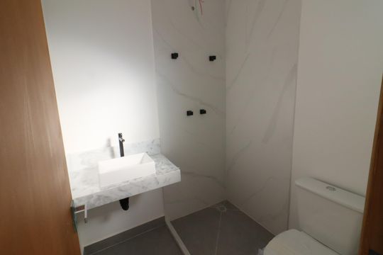 Banheiro da Suíte 1 de casa à venda com 3 quartos, 141m² em Bela Vista, Osasco