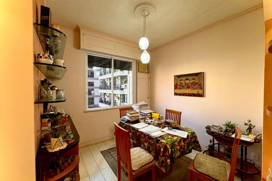 Apartamento à venda com 3 quartos, 110m² em Copacabana, Rio de Janeiro