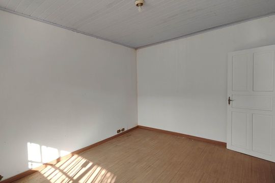 Quarto 1 de casa para alugar com 2 quartos, 252m² em Vila Romanopolis, Ferraz de Vasconcelos