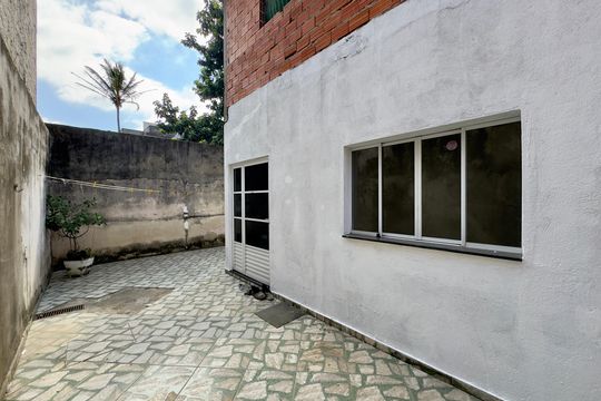 Quintal de apartamento para alugar com 1 quarto, 143m² em Jardim Anny, Guarulhos