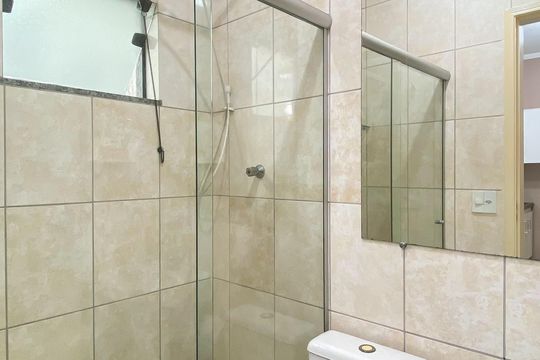 Banheiro de casa para alugar com 1 quarto, 38m² em Jardim Belem, São Paulo