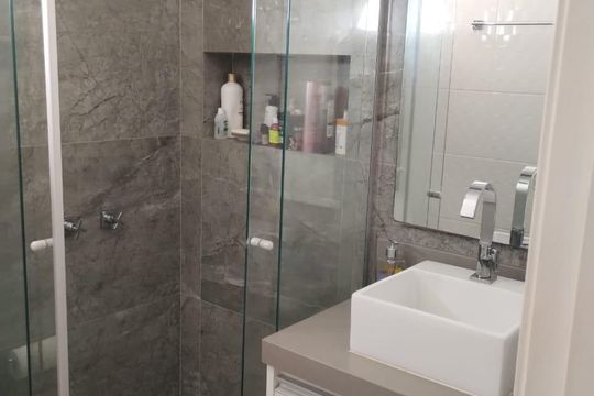 Banheiro de apartamento à venda com 3 quartos, 63m² em Vila Guilherme, São Paulo