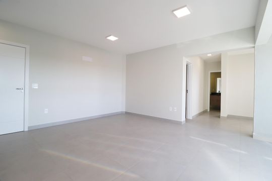 Sala de apartamento para alugar com 2 quartos, 79m² em Santa Mônica, Uberlândia