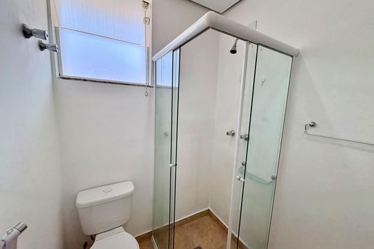 Banheiro 3 de casa para alugar com 4 quartos, 400m² em Santo Amaro, São Paulo