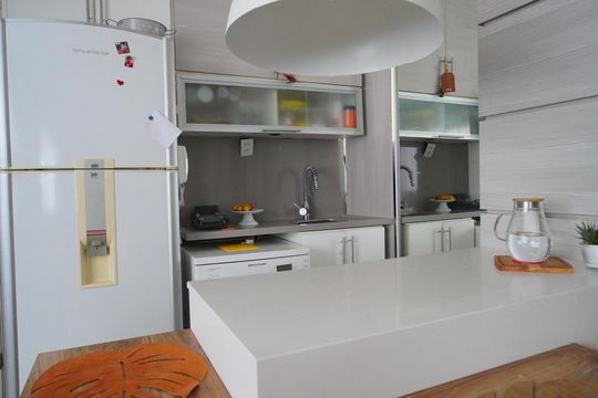 Cozinha  de apartamento para alugar com 2 quartos, 79m² em Independência, Porto Alegre