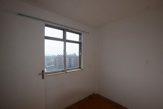 Quarto de Serviço  de apartamento à venda com 2 quartos, 81m² em Praça Seca, Rio de Janeiro