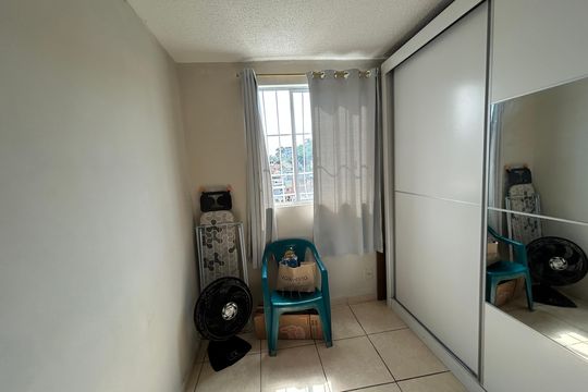 Quarto 2 de apartamento para alugar com 2 quartos, 55m² em Anchieta, Nilópolis