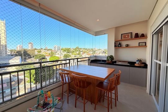 Sacada de apartamento à venda com 3 quartos, 160m² em Parque do Colégio, Jundiaí