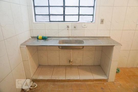 Casa para alugar com 3 quartos, 242m² em Vila Rio Branco, São Paulo