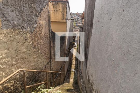 Casa para alugar com 3 quartos, 242m² em Vila Rio Branco, São Paulo