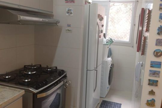 Cozinha de apartamento à venda com 2 quartos, 67m² em Vila Emir, São Paulo