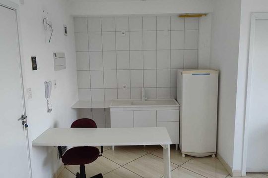 Cozinha de kitnet/studio para alugar com 1 quarto, 25m² em Vila Campanela, São Paulo