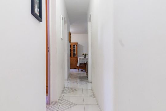 Corredor de apartamento à venda com 3 quartos, 86m² em Jardim Capelinha, São Paulo