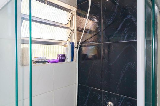 Banheiro de apartamento à venda com 3 quartos, 86m² em Jardim Capelinha, São Paulo