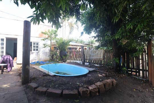 Área externa de casa para alugar com 8 quartos, 355m² em São José, Canoas