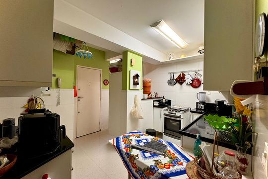 Apartamento à venda com 3 quartos, 136m² em Laranjeiras, Rio de Janeiro