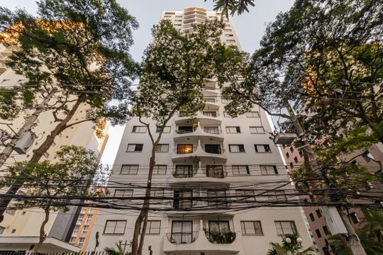 Fachada de apartamento à venda com 3 quartos, 76m² em Vila Olímpia, São Paulo