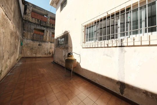 Área externa de casa à venda com 3 quartos, 200m² em Vila Paulistania, São Paulo