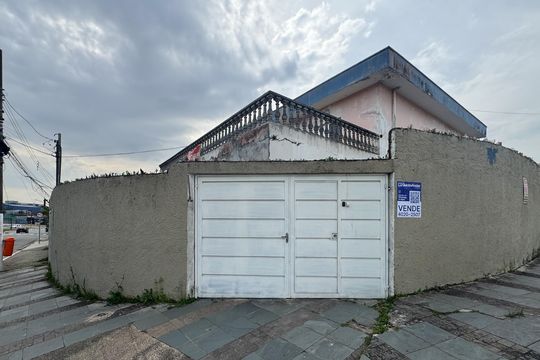 Fachada de casa à venda com 4 quartos, 300m² em Parque dos Passaros, São Bernardo do Campo