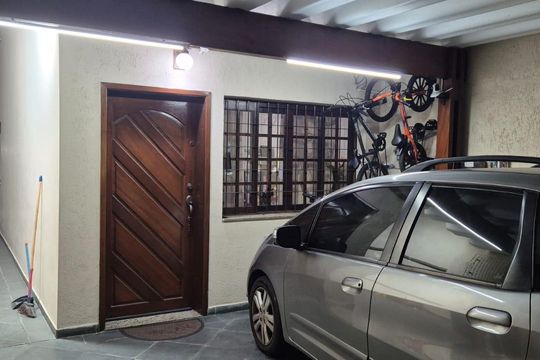 Garagem de casa para alugar com 3 quartos, 206m² em Jardim Sao Luiz, São Paulo